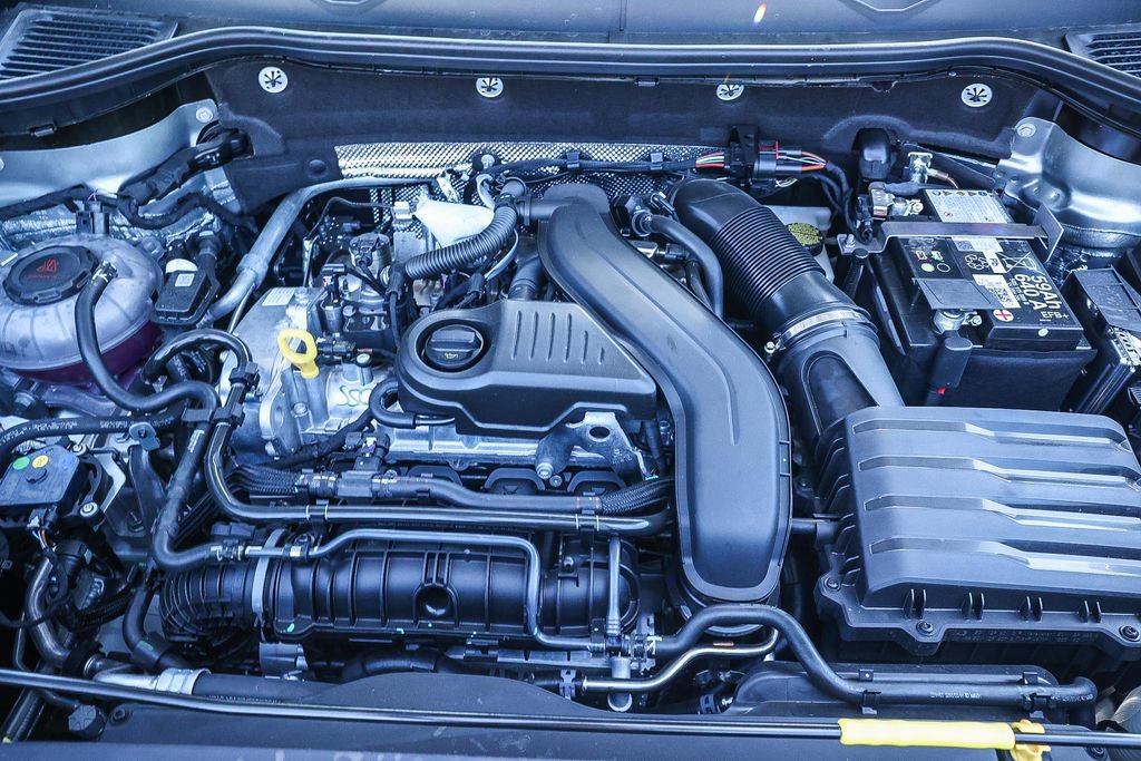 New 2025 Volkswagen Taos SE image 25