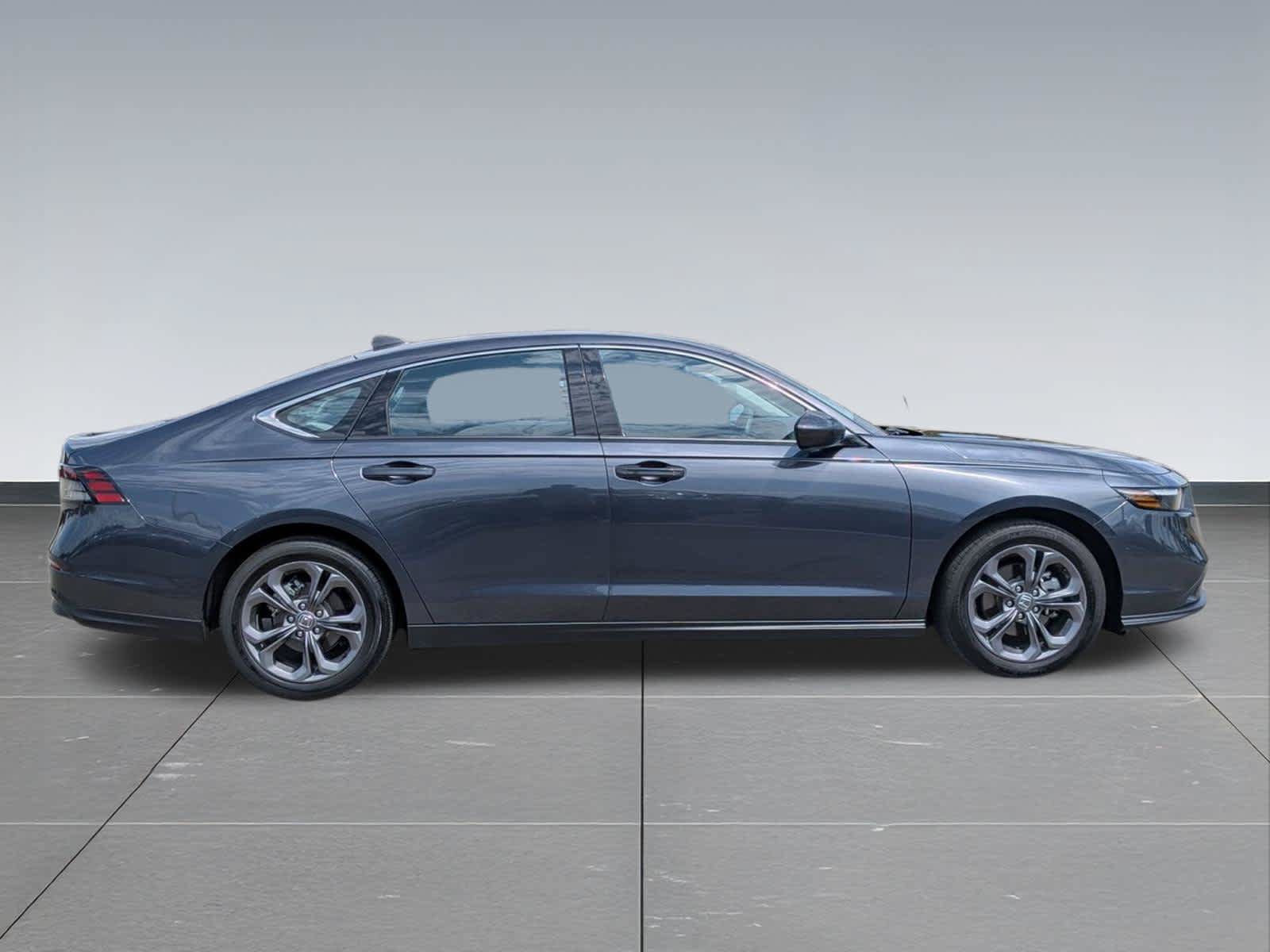 Certified 2023 Honda Accord EX image 6