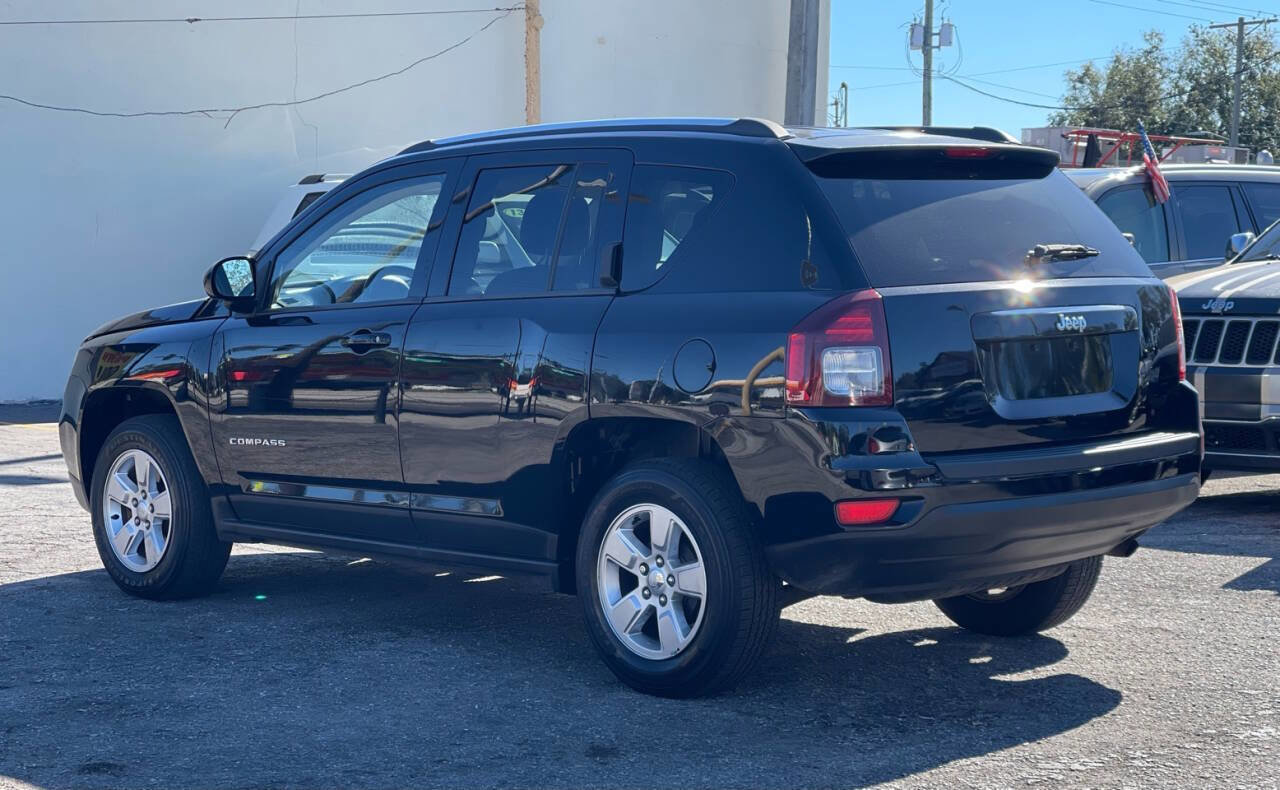 Used 2014 Jeep Compass Latitude image 9