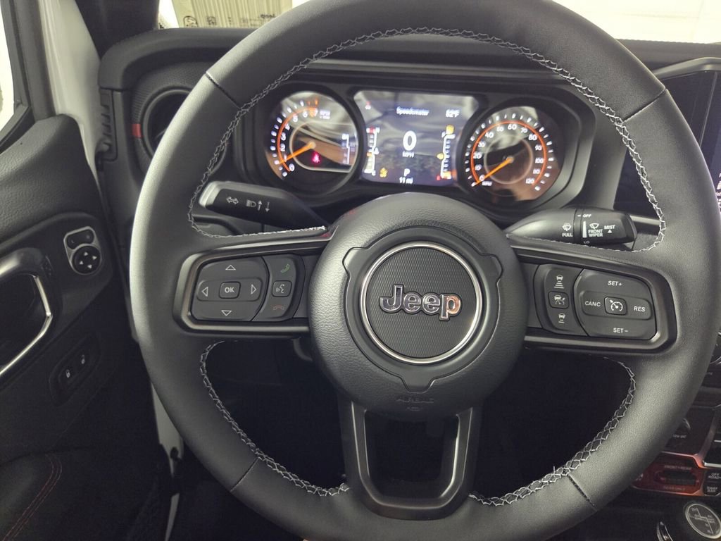 New 2026 Jeep Gladiator Rubicon AWD/4WD image 13