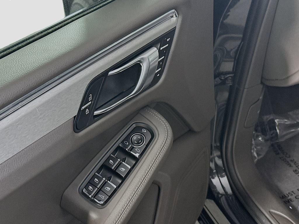 New 2026 Porsche Macan Turbo image 20