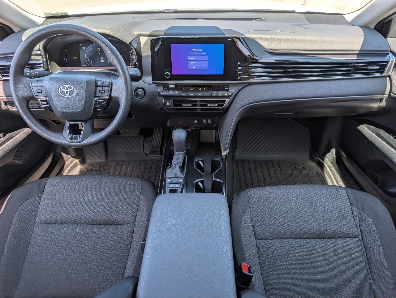 Used 2026 Toyota Camry LE image 4