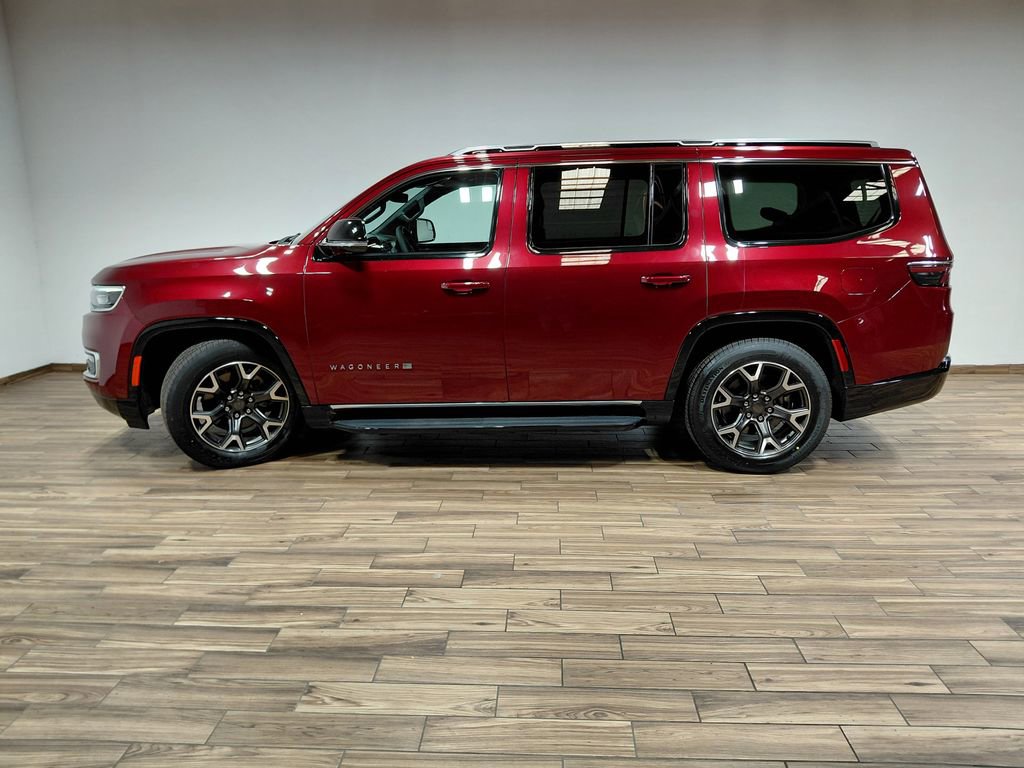 Certified 2024 Jeep Wagoneer Series III AWD/4WD image 32