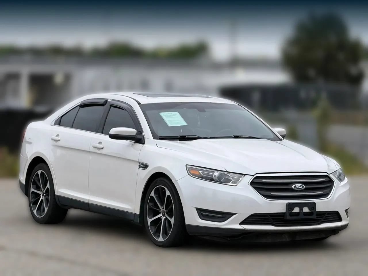 Used 2014 Ford Taurus SEL w/ Equipment Group 201A AWD/4WD image 1