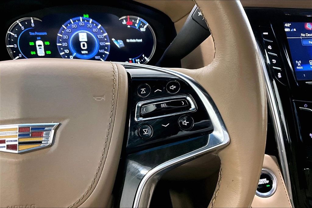 Used 2020 Cadillac Escalade Platinum image 21