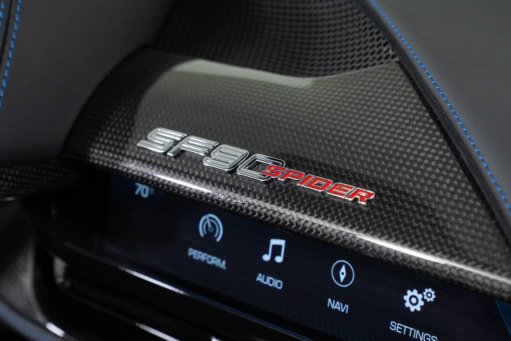 Used 2022 Ferrari SF90 Spider image 41