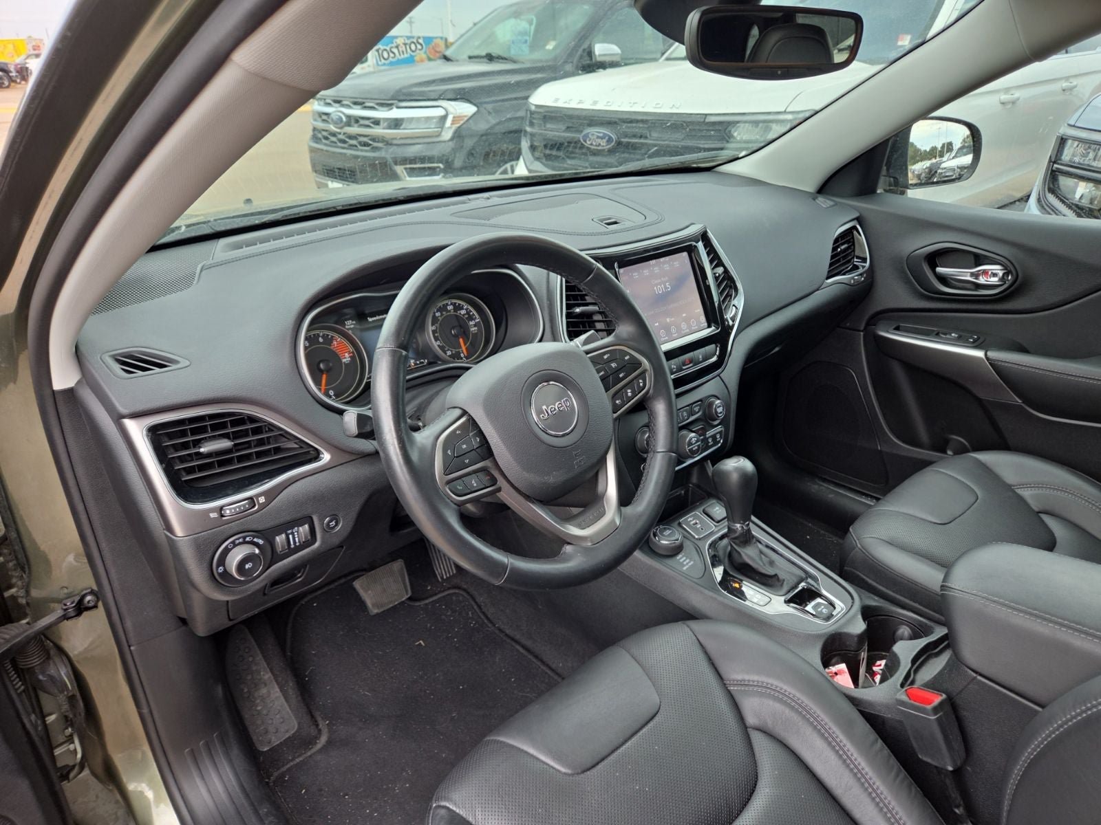 Used 2021 Jeep Cherokee Limited AWD/4WD image 10