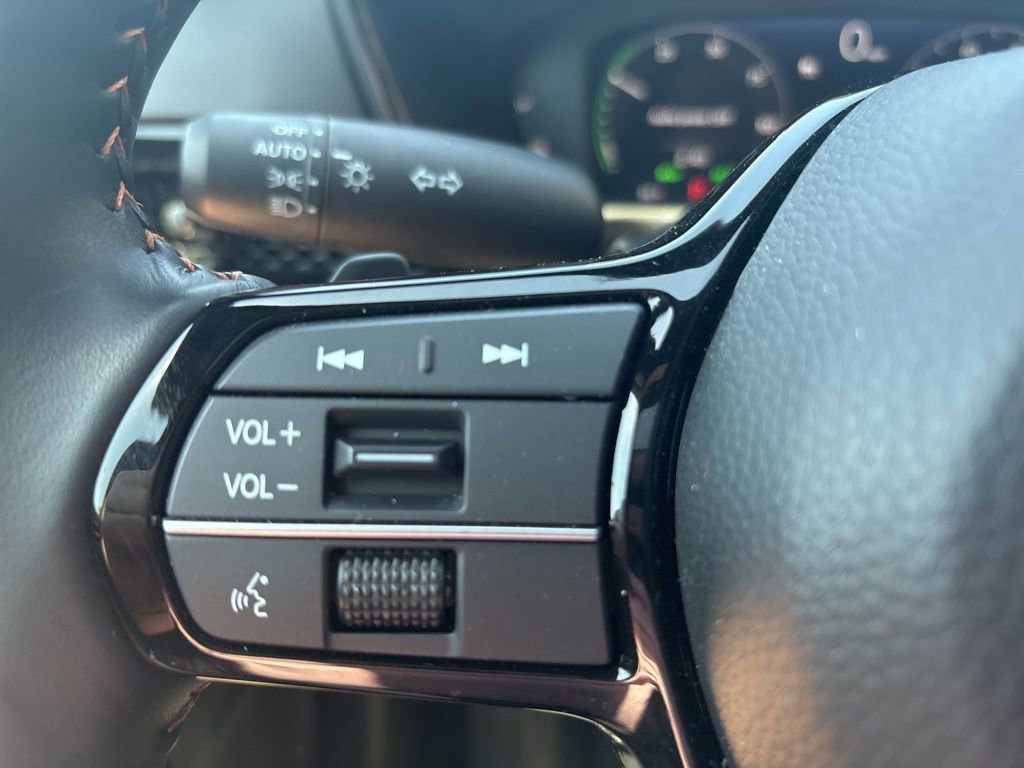 Used 2026 Honda CR-V Sport Touring image 17