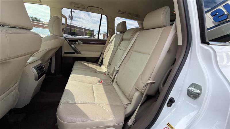 Used 2019 Lexus GX 460 Premium w/ Premium Package AWD/4WD image 47