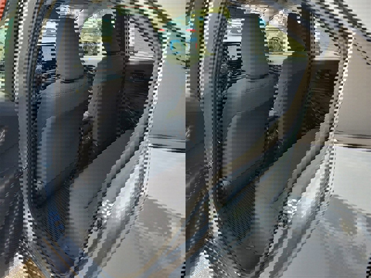 Used 2026 Toyota Corolla LE image 9