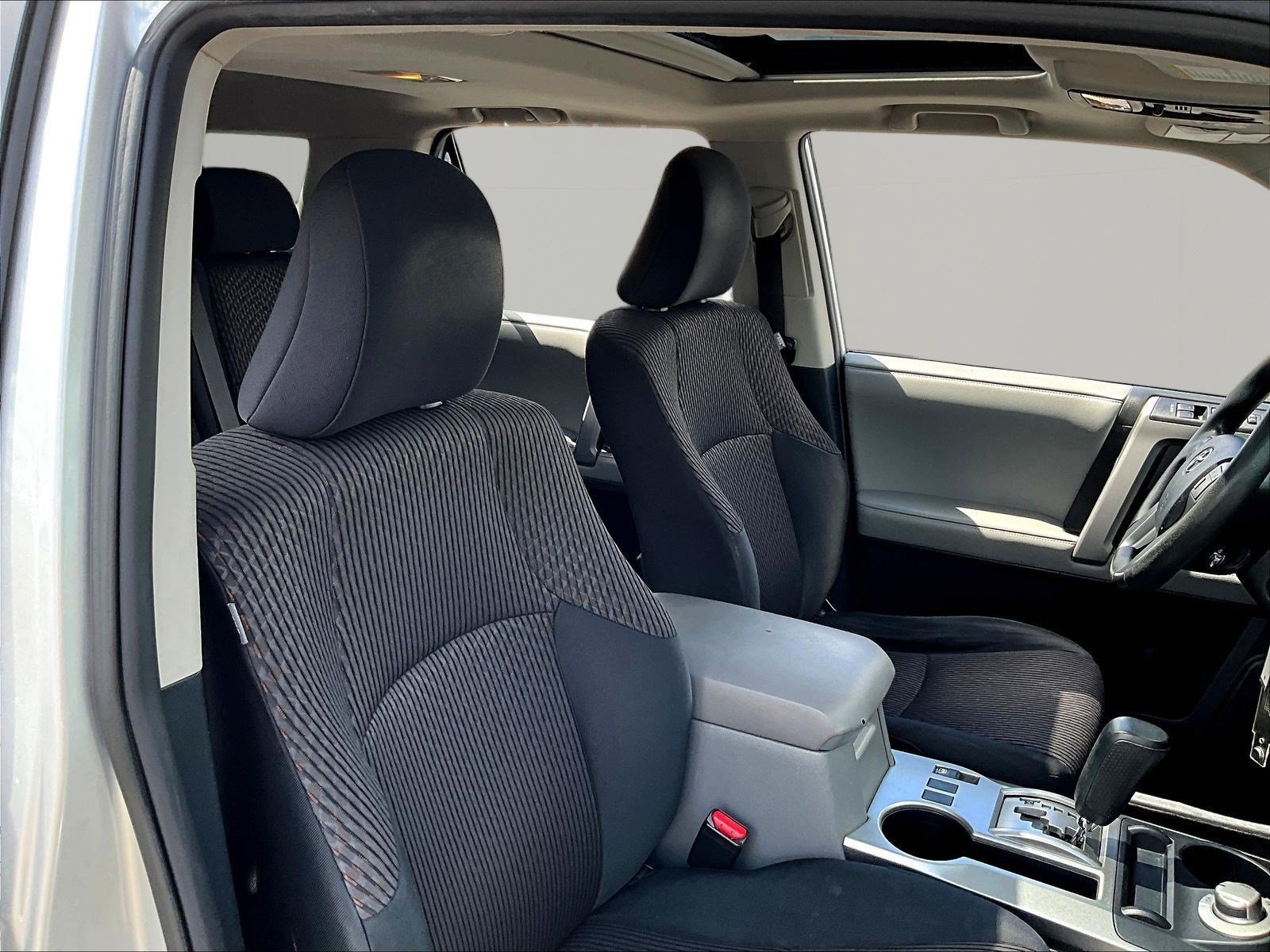 Used 2013 Toyota 4Runner SR5 AWD/4WD image 29
