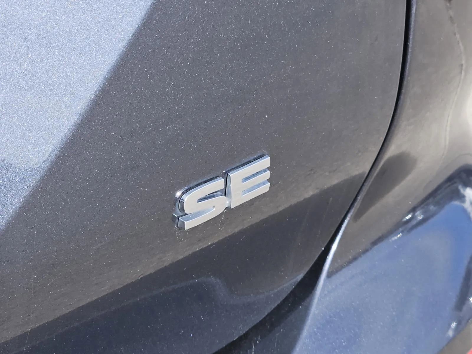 Used 2024 Mitsubishi Outlander SE Black Edition image 28