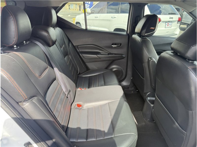 Used 2020 Nissan Kicks SR w/ SR Premium Package image 28