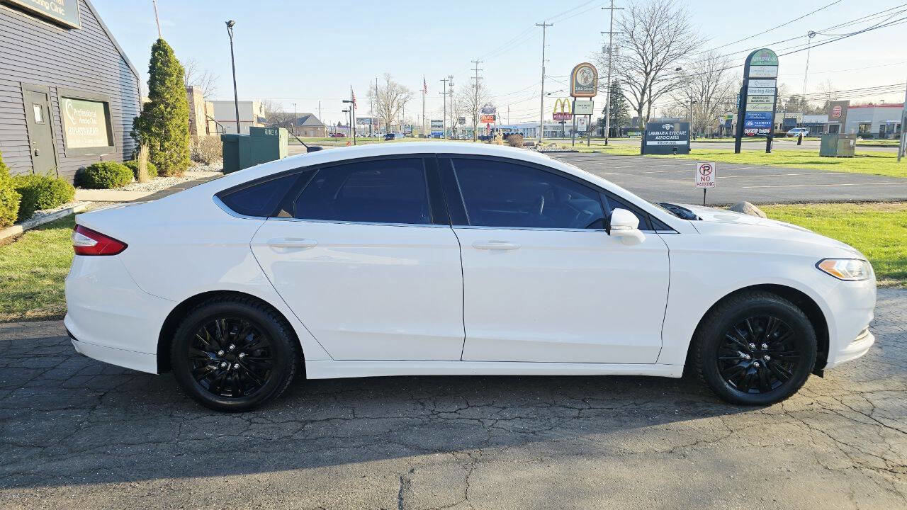 Used 2014 Ford Fusion SE FWD image 7
