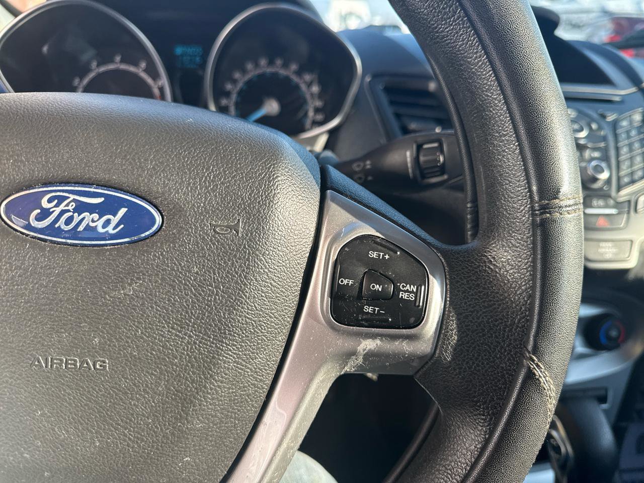 Used 2018 Ford Fiesta SE image 15