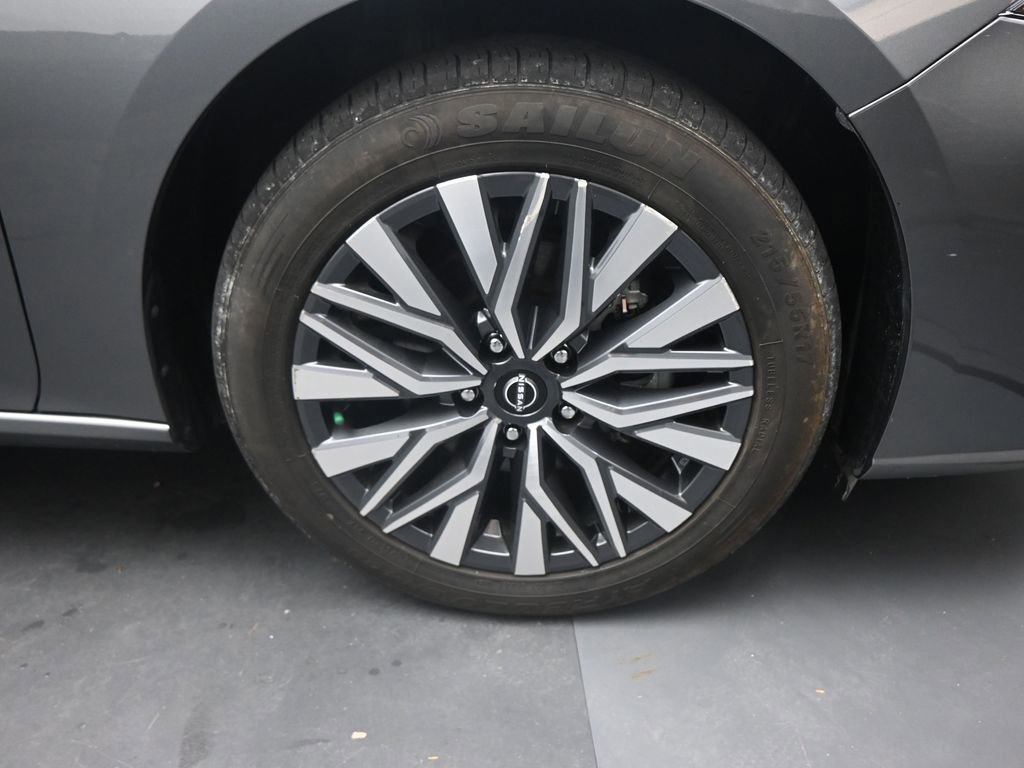 Used 2024 Nissan Altima 2.5 SV image 20