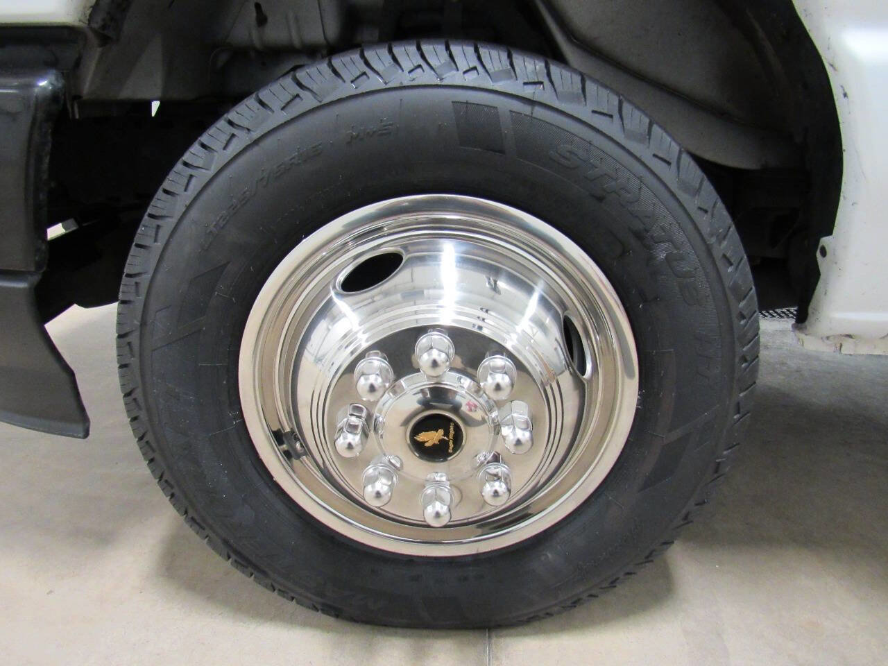 Used 2024 Ford E-350 and Econoline 350 Super Duty w/ Power Windows & Locks Group image 8