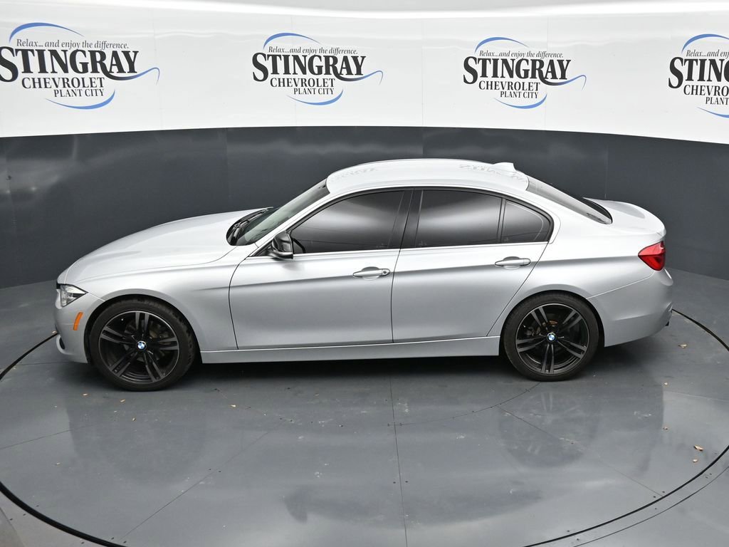 Used 2018 BMW 330i Sedan RWD image 21