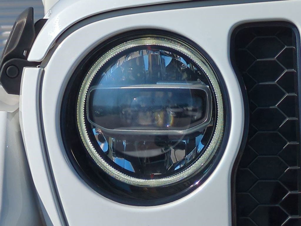 Used 2021 Jeep Gladiator Overland image 10