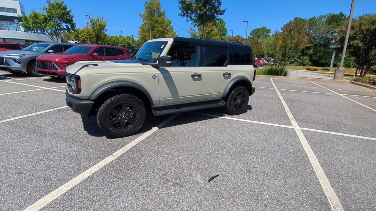 Used 2025 Ford Bronco Outer Banks AWD/4WD image 4