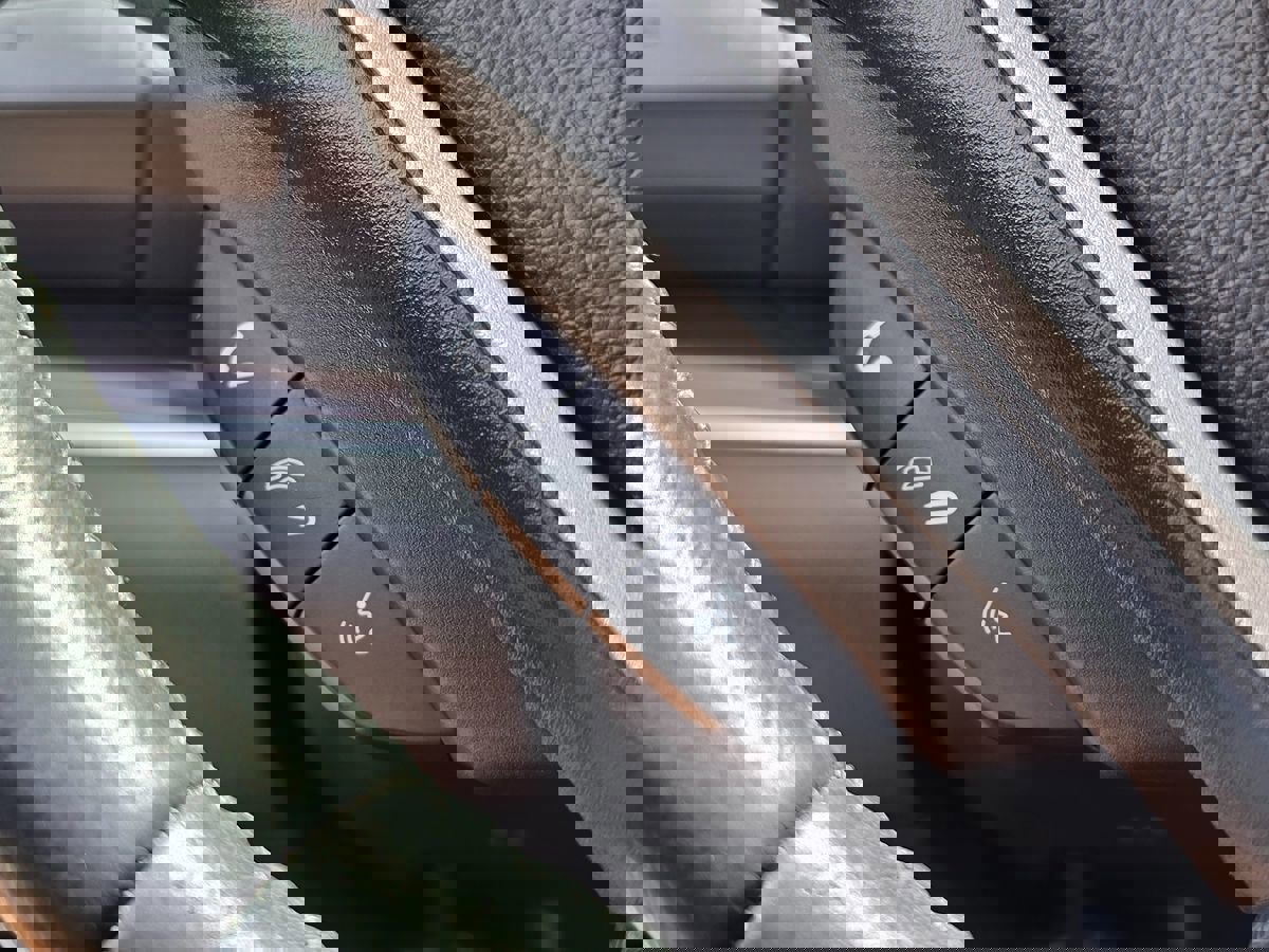 Used 2015 Honda CR-V Touring image 28