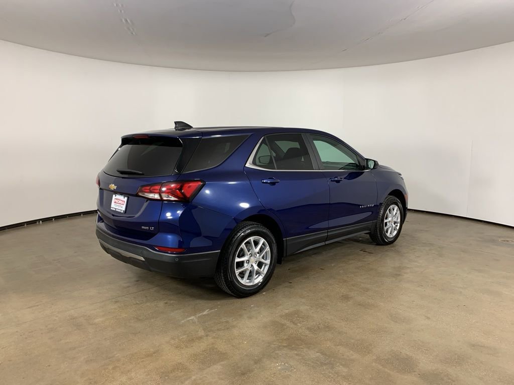 Used 2023 Chevrolet Equinox LT w/ Driver Convenience Package AWD/4WD image 8