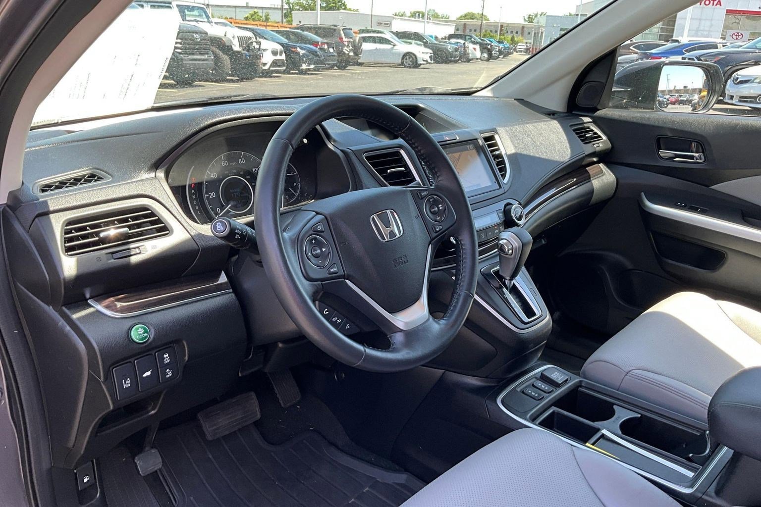 Used 2015 Honda CR-V Touring image 16