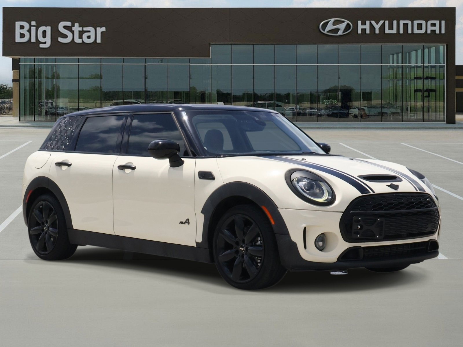 Used 2021 MINI Cooper Clubman S image 6