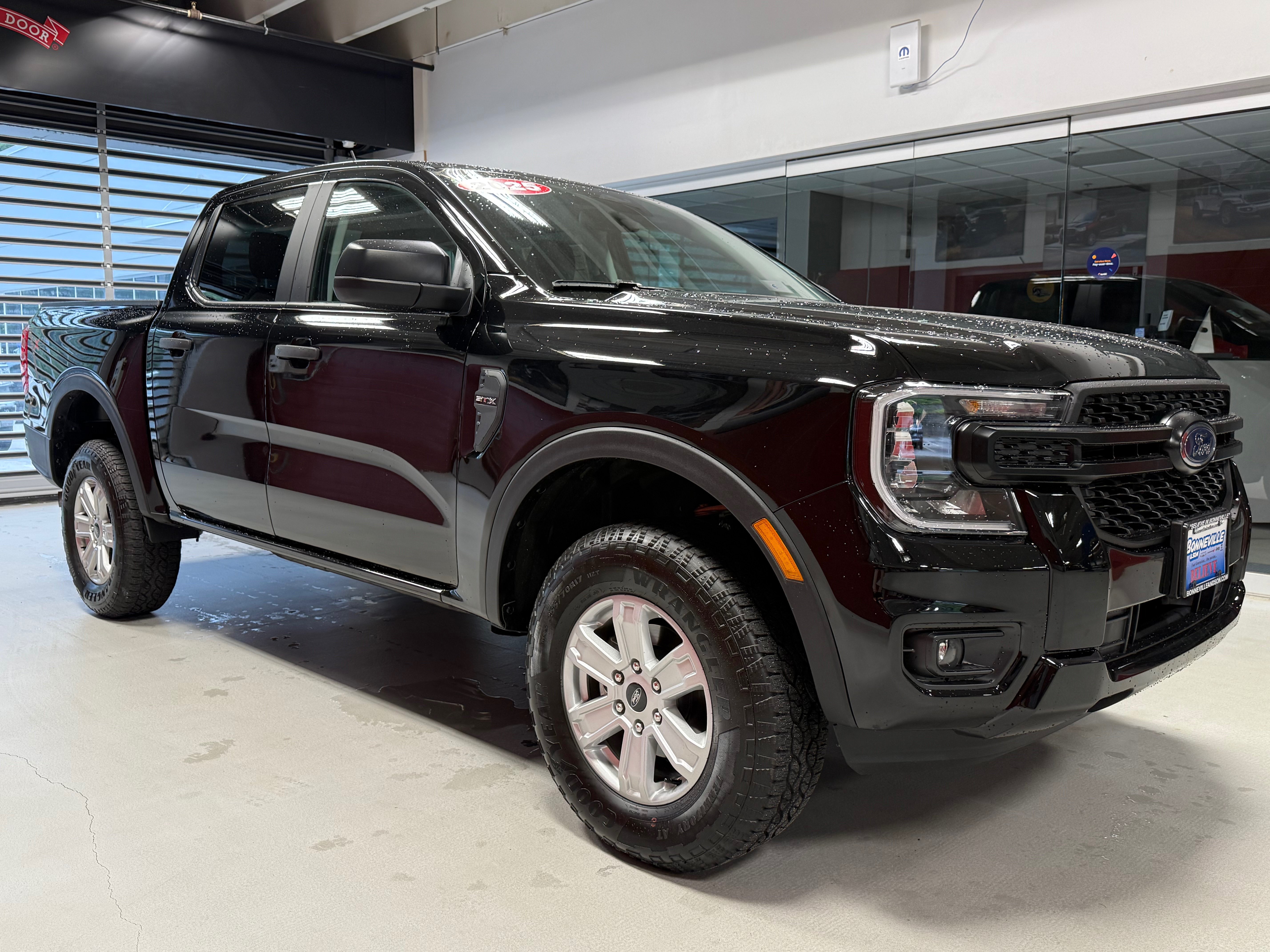 Used 2025 Ford Ranger XL w/ Trailer Tow Package AWD/4WD image 11
