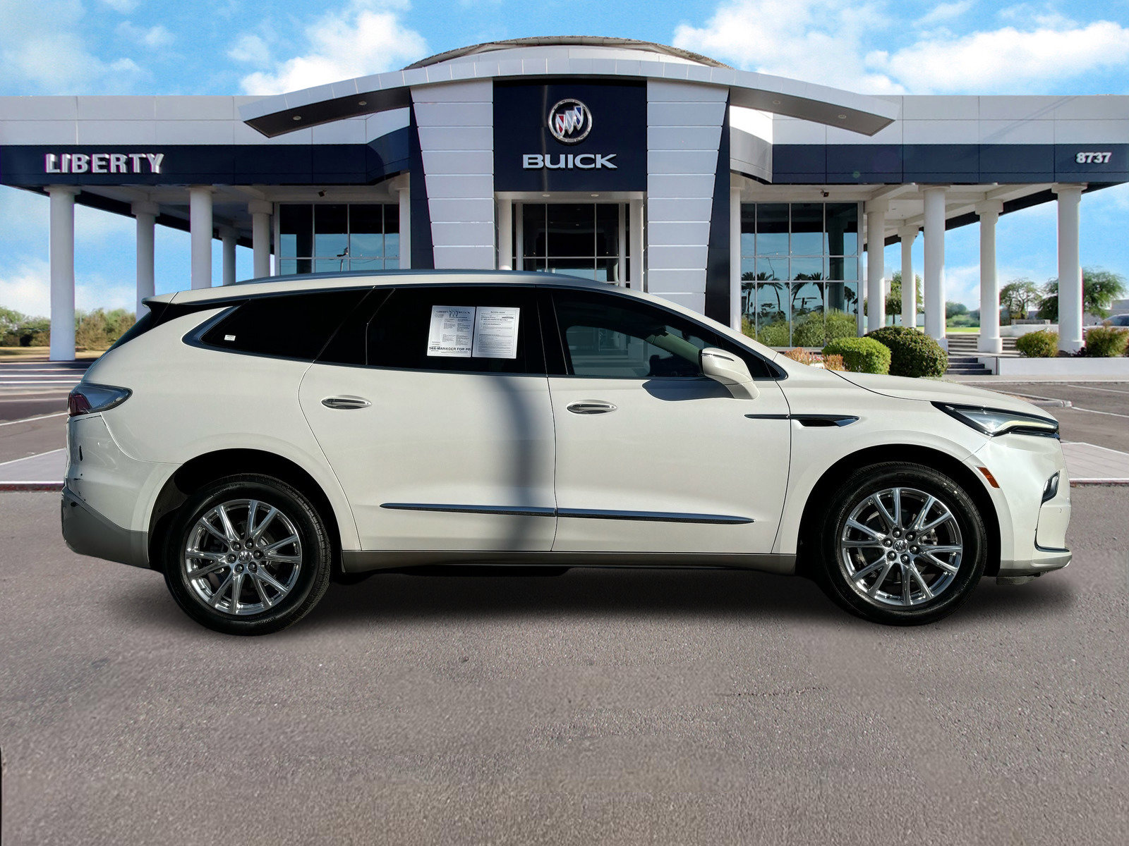 Used 2023 Buick Enclave Essence w/ Experience Buick Package image 2