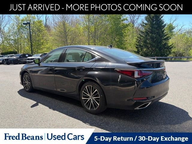 Used 2023 Lexus ES 350 w/ Premium Package FWD image 4