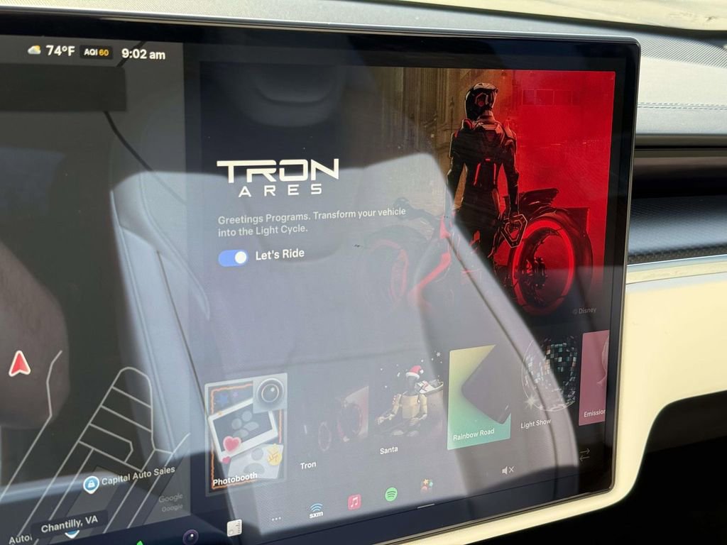 Used 2022 Tesla Model S Plaid image 23