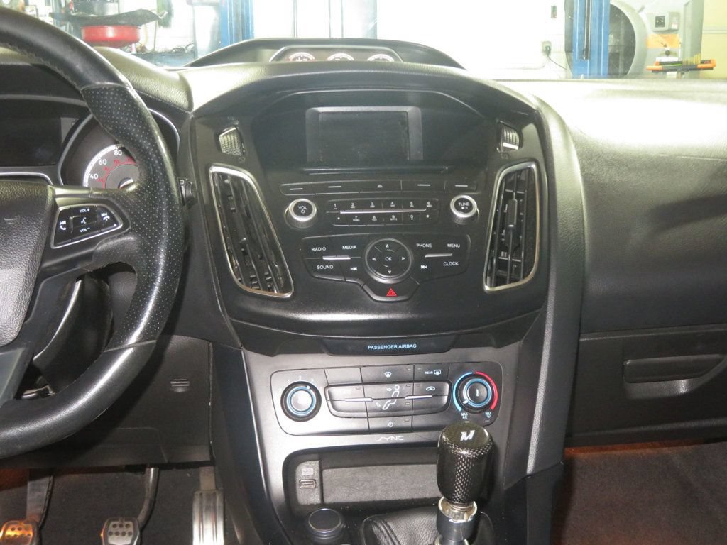 Used 2016 Ford Focus ST FWD image 37