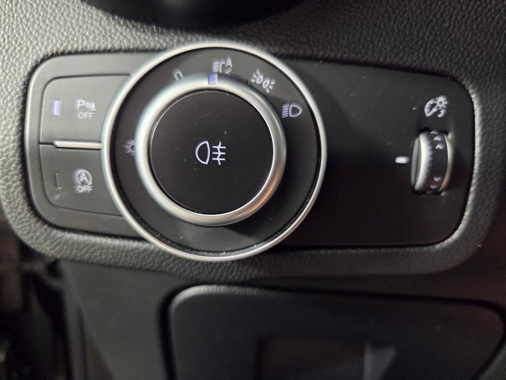 Used 2022 Alfa Romeo Stelvio Veloce AWD/4WD image 20
