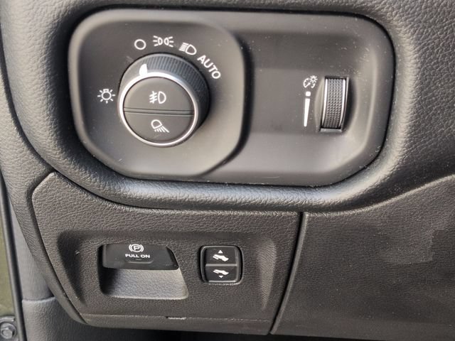 Used 2021 RAM 1500 Big Horn AWD/4WD image 19