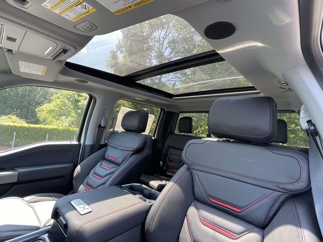 New 2026 Ford F250 Lariat w/ Black Appearance Package AWD/4WD image 7