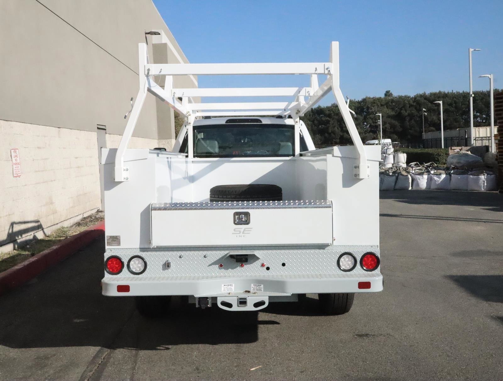 Used 2024 Ford F350 XL w/ XL Chrome Package image 5