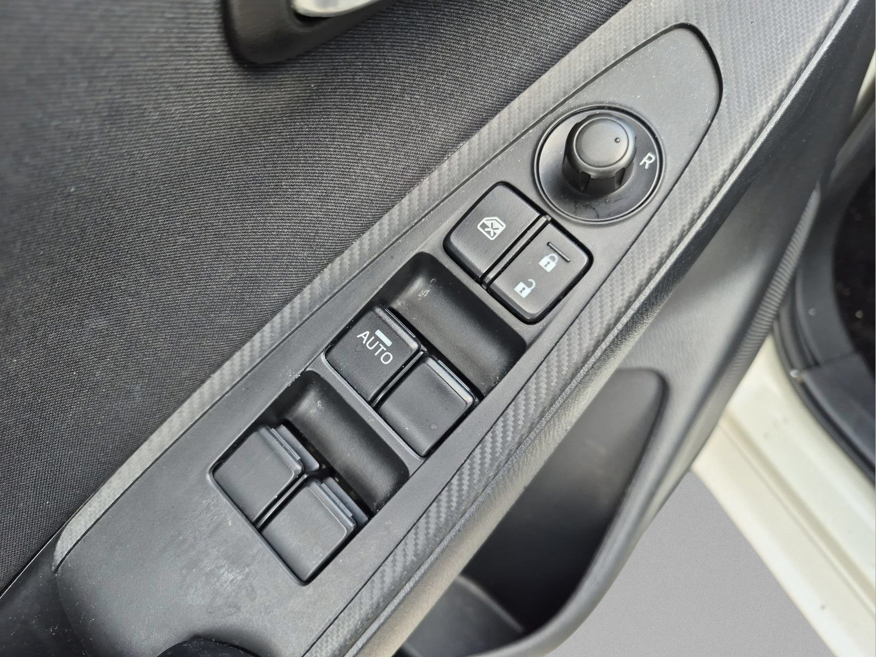 Used 2017 Toyota Yaris iA FWD image 16