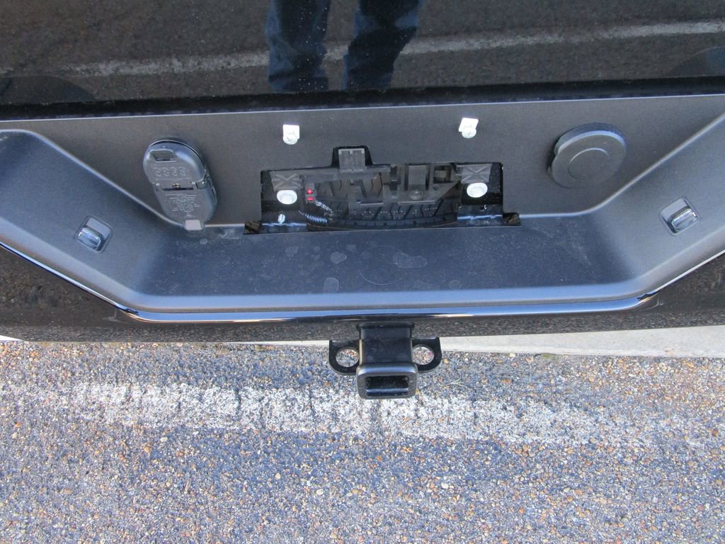 New 2026 GMC Sierra 1500 Elevation image 13