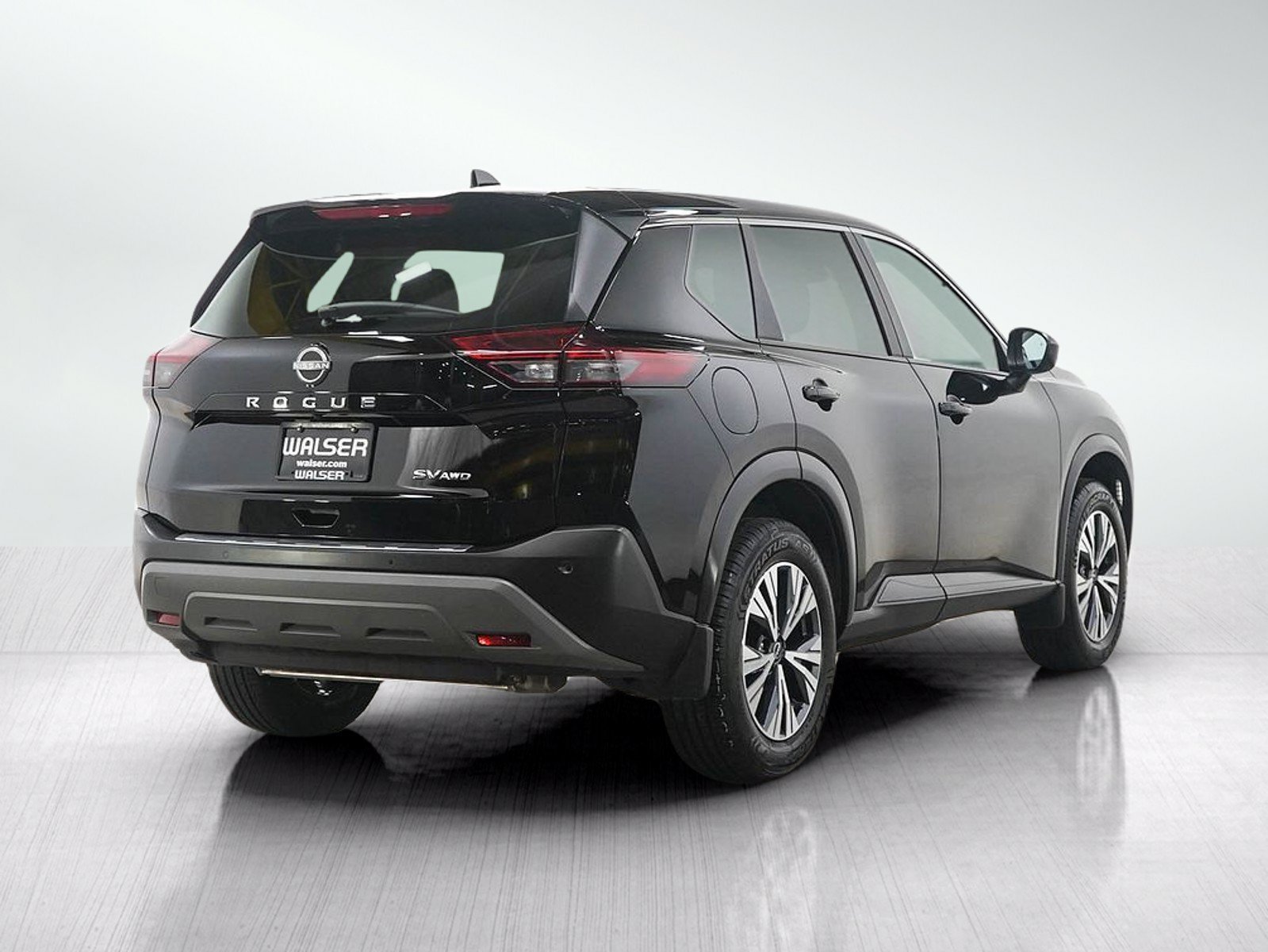Used 2023 Nissan Rogue SV AWD/4WD image 5