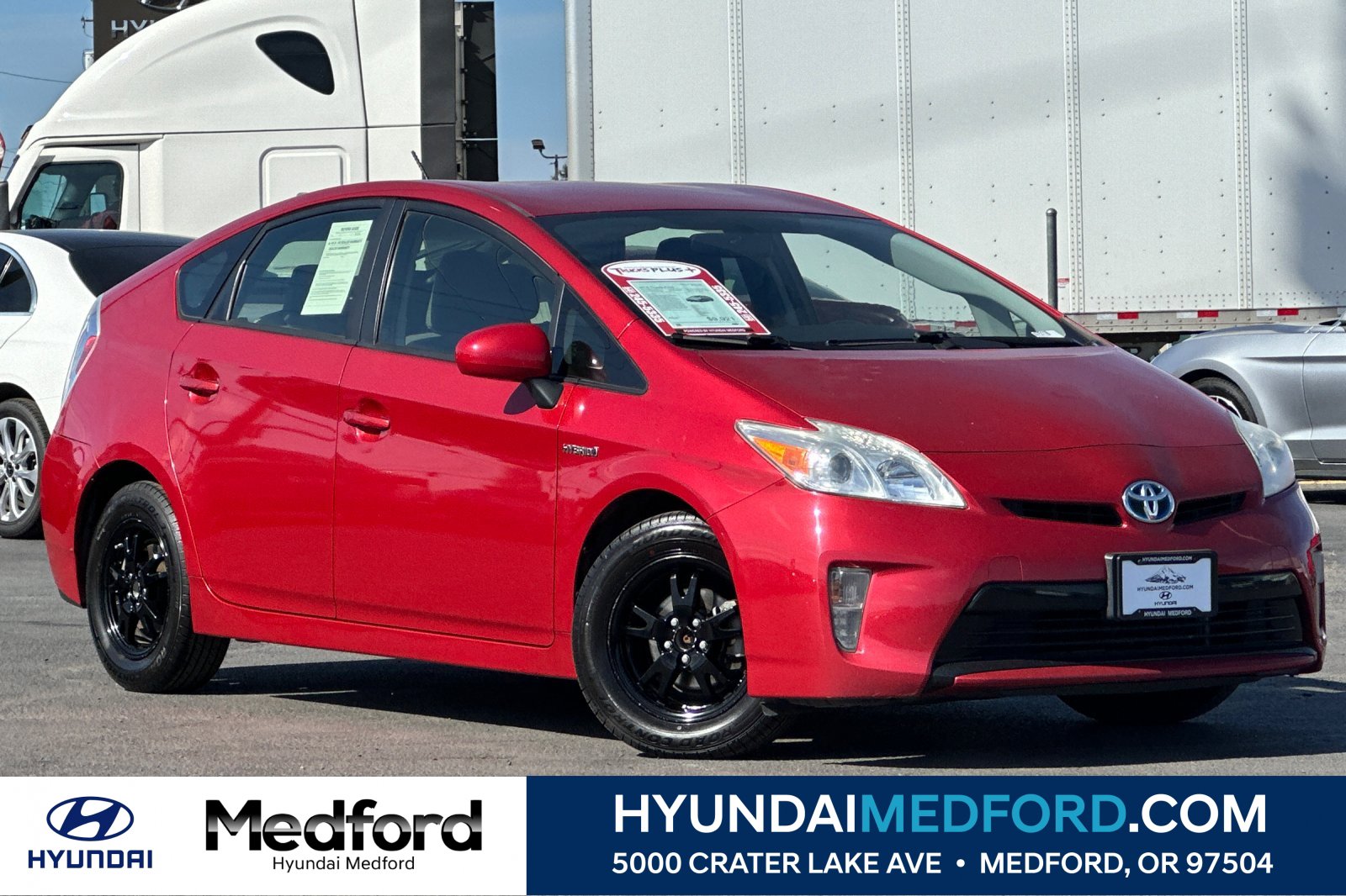 Used 2015 Toyota Prius Two FWD image 1