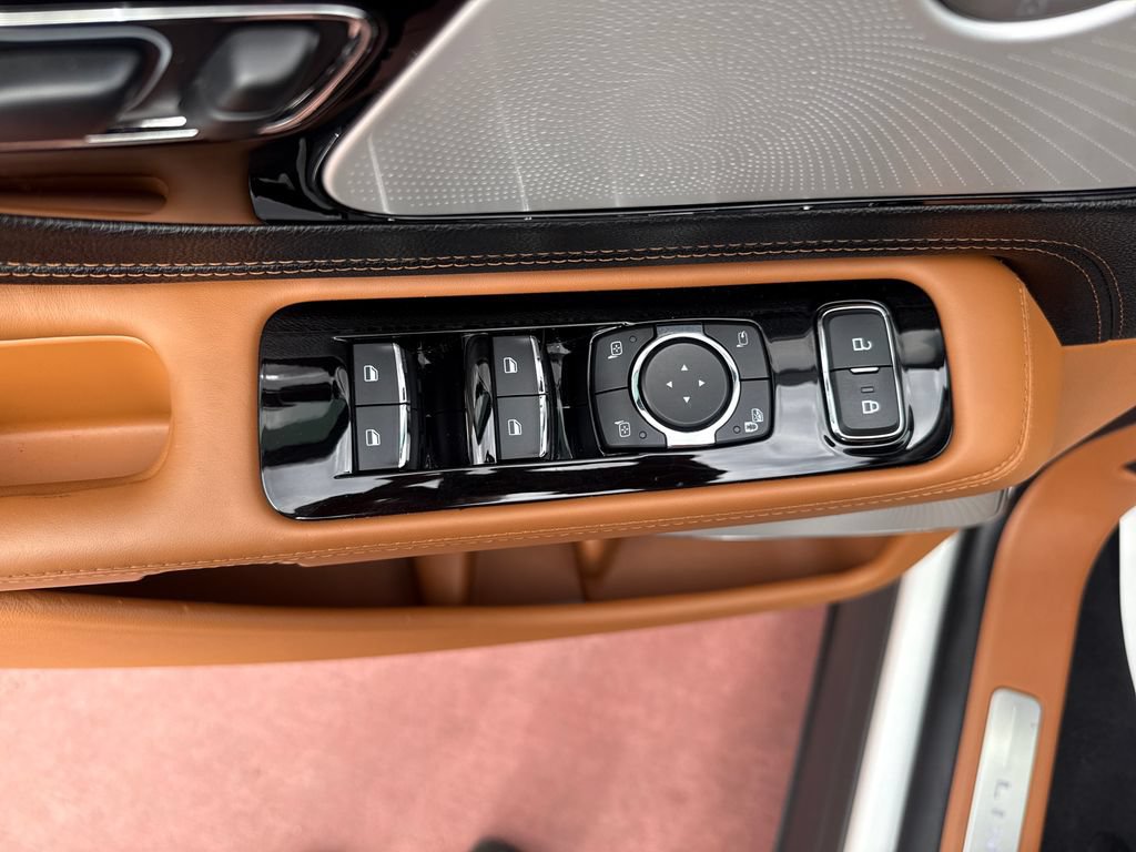 Certified 2023 Lincoln Aviator Black Label w/ Dynamic Handling Package AWD/4WD image 10