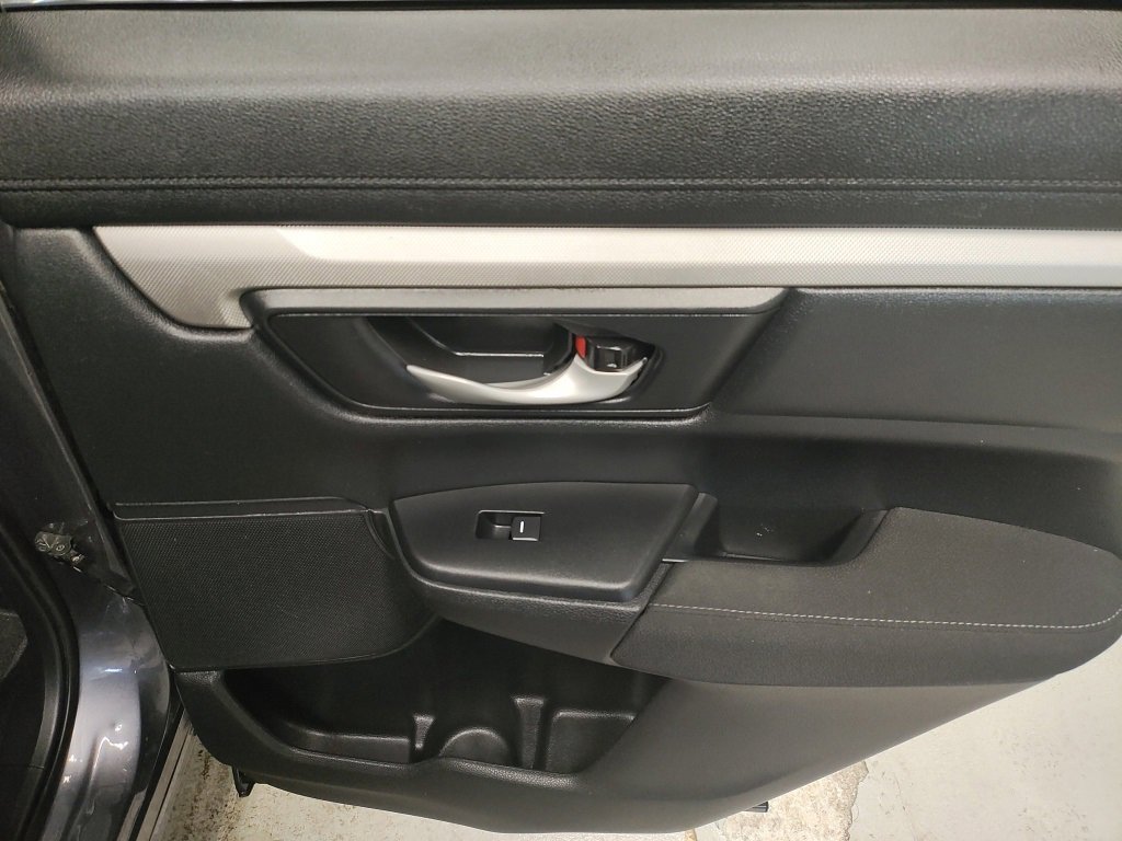 Used 2019 Honda CR-V LX image 14