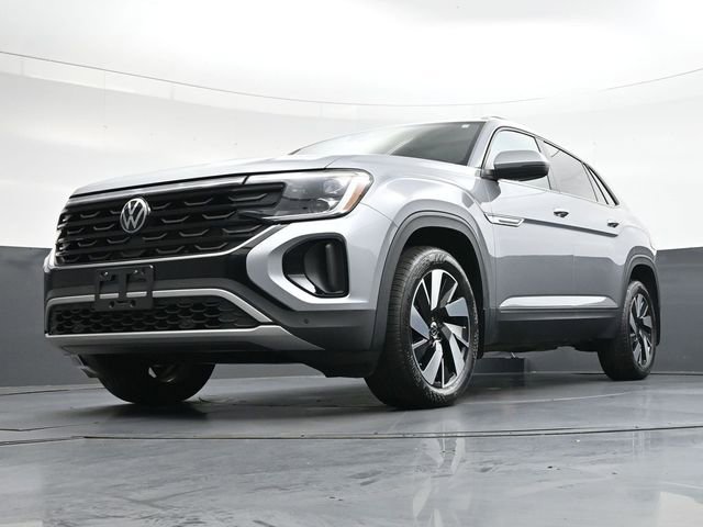 Used 2024 Volkswagen Atlas Cross Sport SE image 38