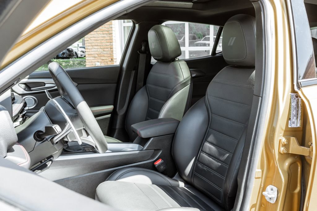 Used 2024 Dodge Hornet R/T Plus w/ R/T Blacktop Package AWD/4WD image 7