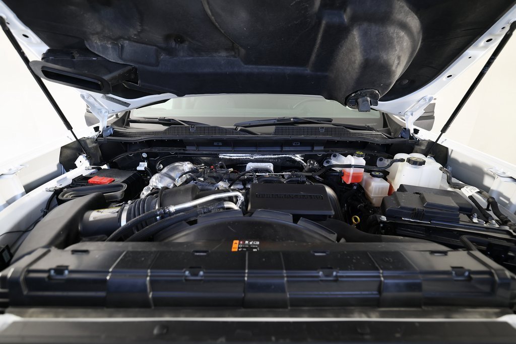 Used 2025 Chevrolet Silverado 3500 LTZ image 39