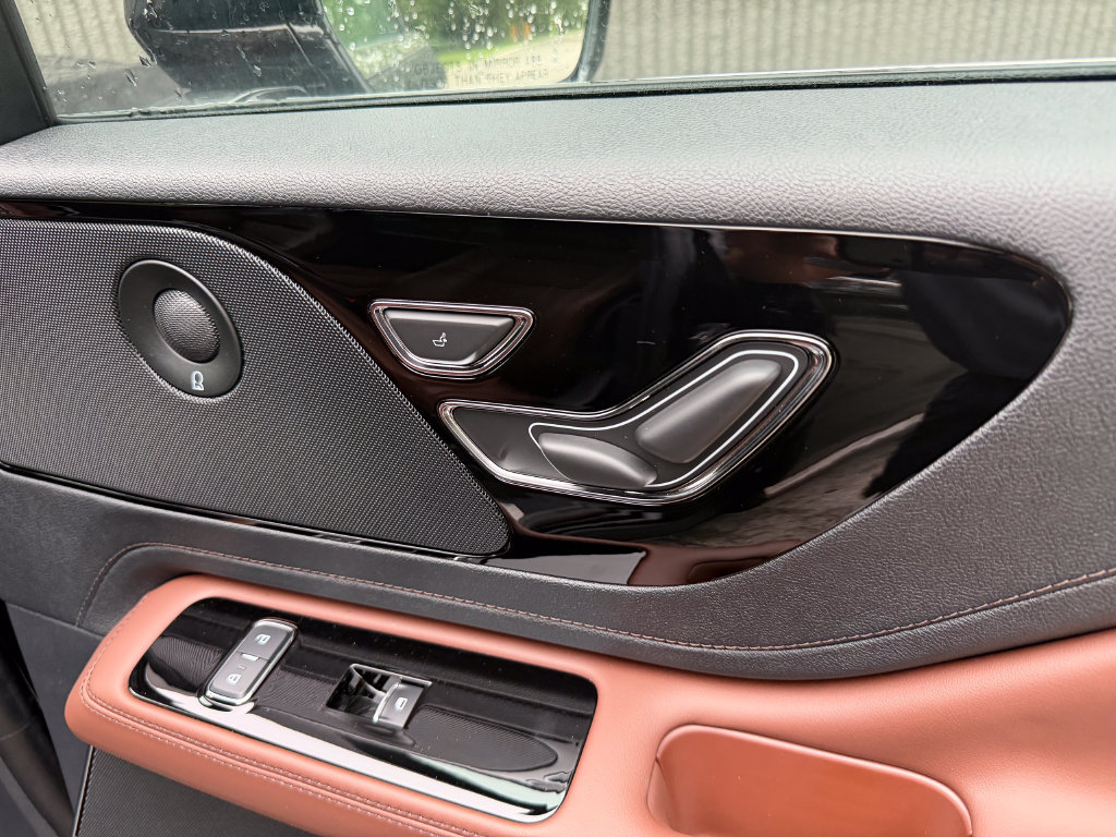 New 2026 Lincoln Aviator Reserve AWD/4WD image 42
