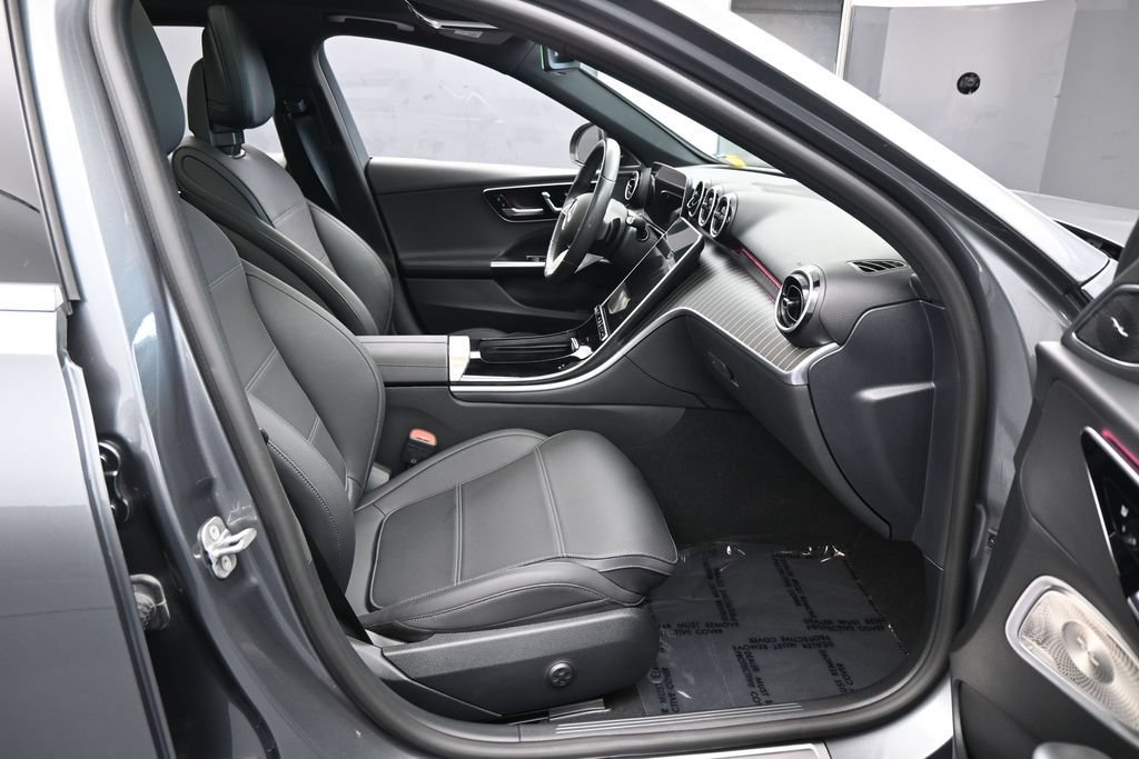 Used 2024 Mercedes-Benz C 300 Sedan image 43