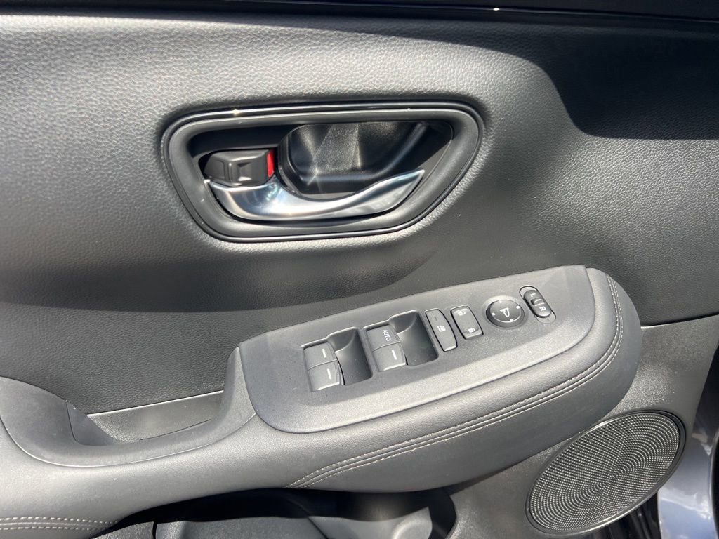 Used 2024 Honda HR-V LX image 21