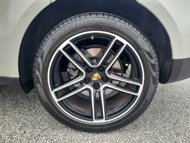 Used 2020 Porsche Macan S AWD/4WD image 7